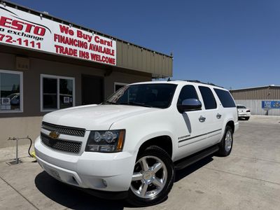 2014 Chevrolet Suburban 1500 - Photo 8