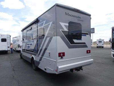 2026 Thor Motor Coach MAGNITUDE GRAND - Photo 38