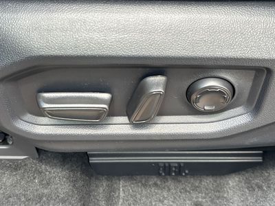 2026 Toyota Tundra — photo 8 view