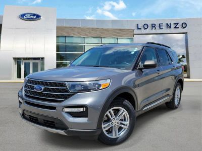 2023 Ford Explorer XLT in Carbonized Gray Metallic — front three-quarter view