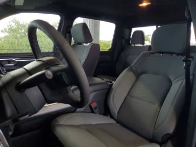 2026 Ram 1500 — photo 18 view
