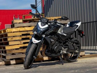 2026 CFMOTO 450NK — front three-quarter view