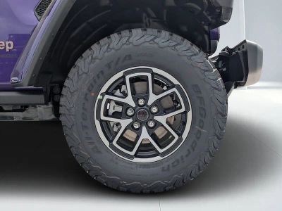 2026 Jeep Wrangler — photo 10 view