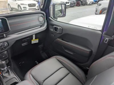 2026 Jeep Wrangler — photo 17 view