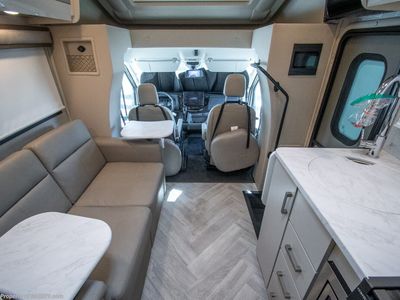 2026 Thor Motor Coach Gemini - Photo 2