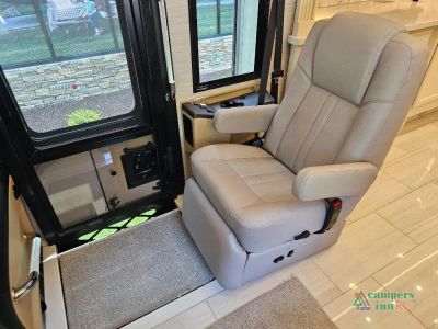 2027 Tiffin Motorhomes Allegro RED — photo 18 view