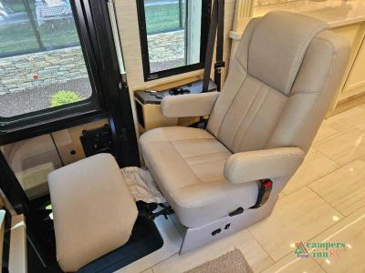 2027 Tiffin Motorhomes Allegro RED — photo 19 view