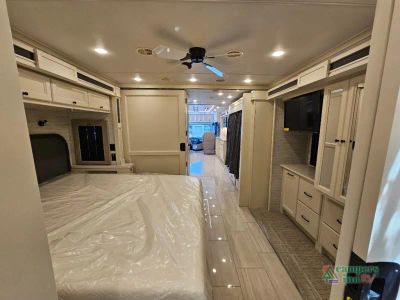 2027 Tiffin Motorhomes Allegro RED — photo 11 view