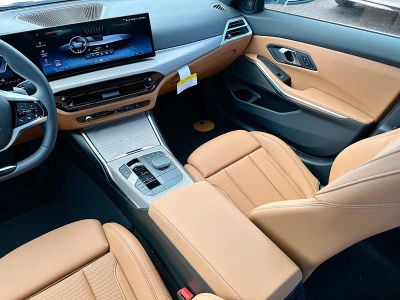2026 BMW 3 Series — photo 18 view
