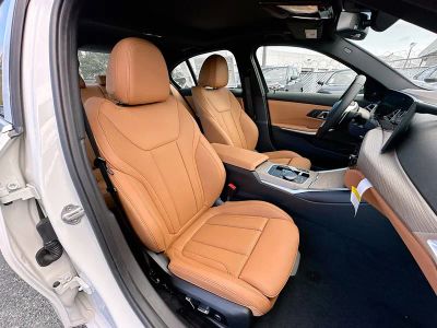 2026 BMW 3 Series — photo 23 view