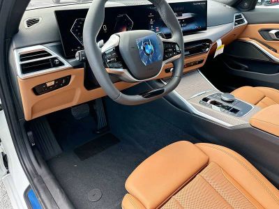 2026 BMW 3 Series — photo 7 view