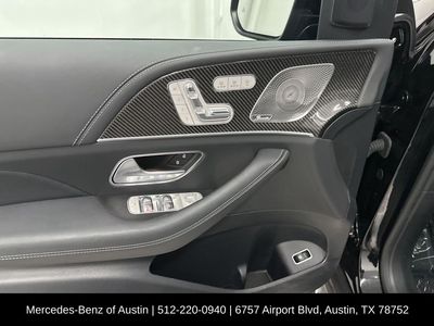 2025 Mercedes-Benz GLS - Photo 11