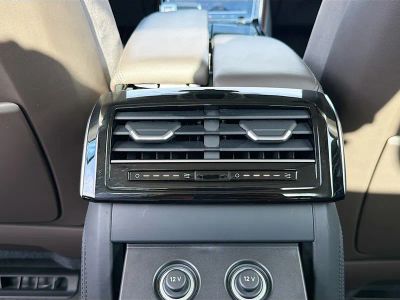 2023 Audi A8 — photo 19 view