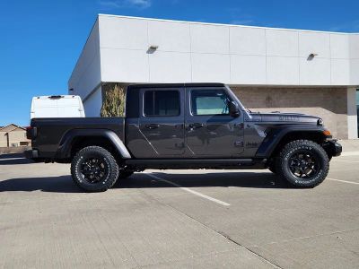 2026 Jeep Gladiator — side profile view