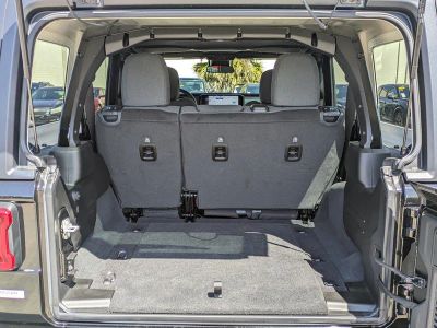 2024 Jeep Wrangler — photo 14 view