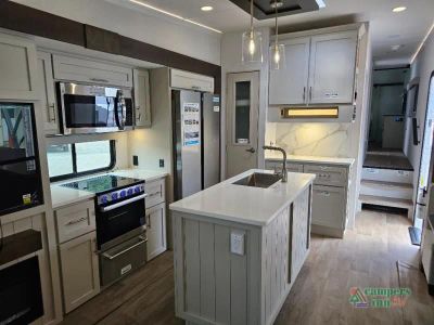 2027 Alliance RV Avenue — photo 12 view