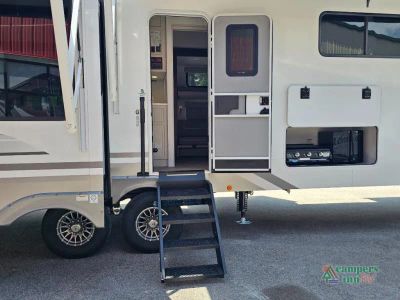 2027 Alliance RV Avenue — photo 8 view