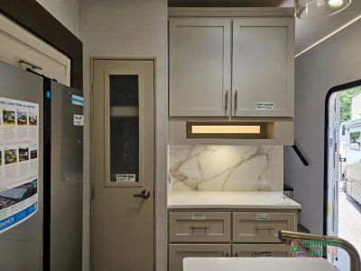 2027 Alliance RV Avenue — photo 27 view