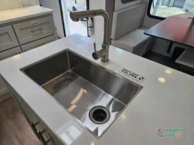 2027 Alliance RV Avenue — photo 14 view