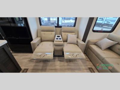 2027 Venture RV SportTrek Touring Edition — photo 44 view