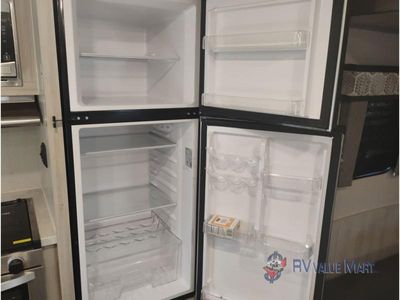 2022 Coachmen RV Catalina Legacy - Photo 21