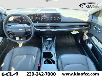 2026 Kia K4 — photo 14 view