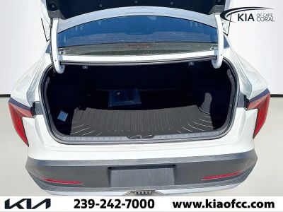 2026 Kia K4 — photo 11 view