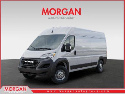 2026 Ram ProMaster 2500 High Roof in White — front three-quarter view