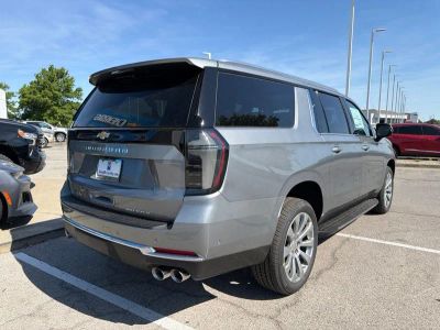 2026 Chevrolet Suburban - Photo 3