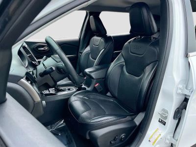 2022 Jeep Cherokee — photo 19 view
