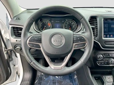 2022 Jeep Cherokee — photo 11 view