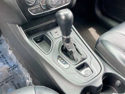 2022 Jeep Cherokee — photo 16 view