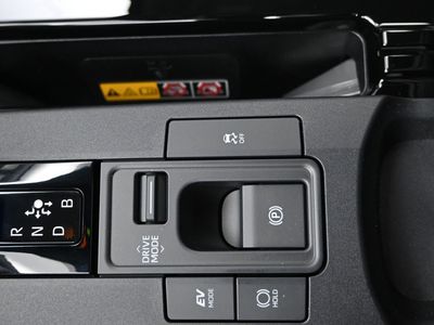 2026 Toyota Prius Limited Hatchback - Photo 11