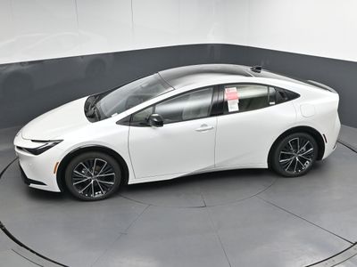 2026 Toyota Prius Limited Hatchback - Photo 33