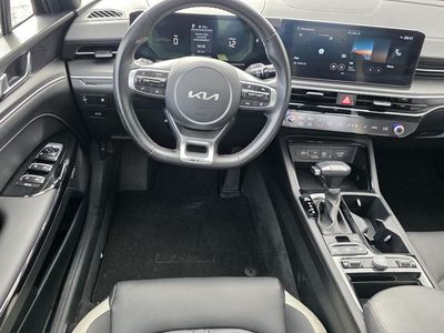 2025 Kia K5 - Photo 12