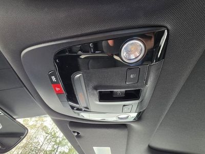 2025 Kia K5 - Photo 31