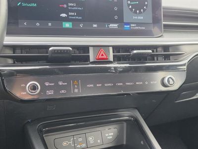 2025 Kia K5 - Photo 22