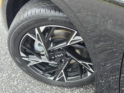 2025 Kia K5 - Photo 37