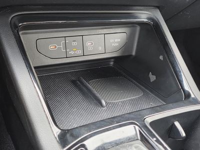2025 Kia K5 - Photo 24