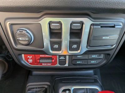2026 Jeep Wrangler — photo 23 view