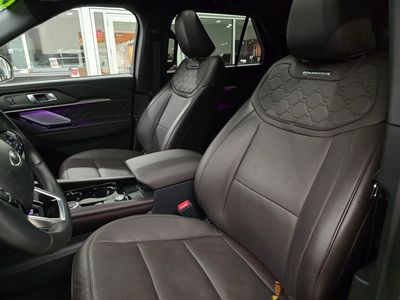 2025 Ford Explorer - Photo 18