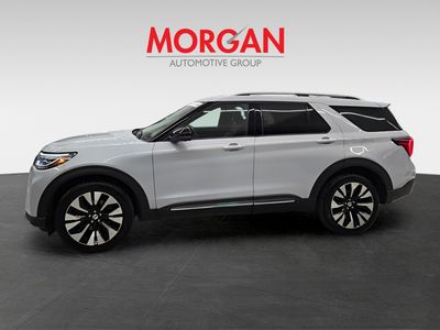2025 Ford Explorer - Photo 3