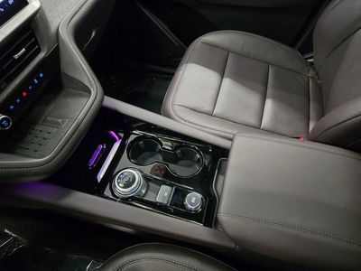 2025 Ford Explorer - Photo 26