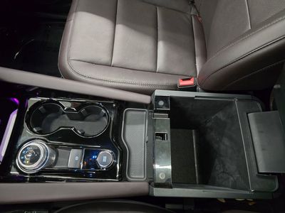 2025 Ford Explorer - Photo 27