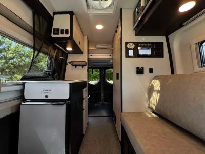 2027 Tiffin TIFFIN — interior view