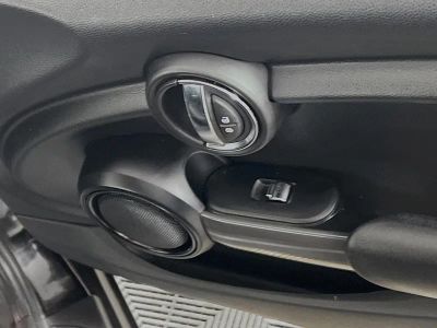 2019 MINI Cooper — photo 29 view