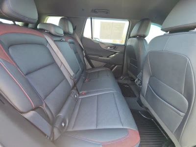 2025 Chevrolet Equinox — photo 14 view