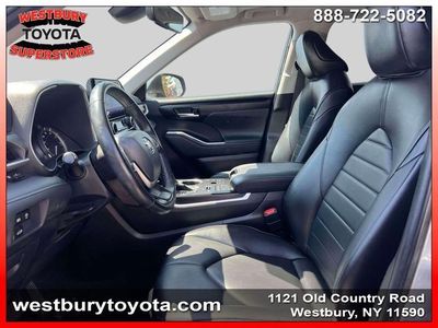 2023 Toyota Highlander - Photo 17