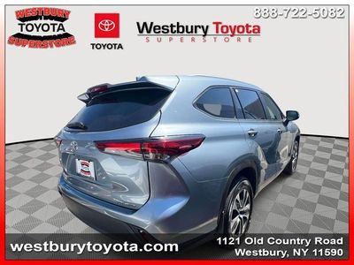 2023 Toyota Highlander - Photo 5