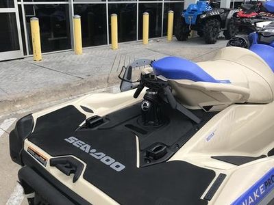 2025 Sea-Doo Wake Pro 230 - Photo 11